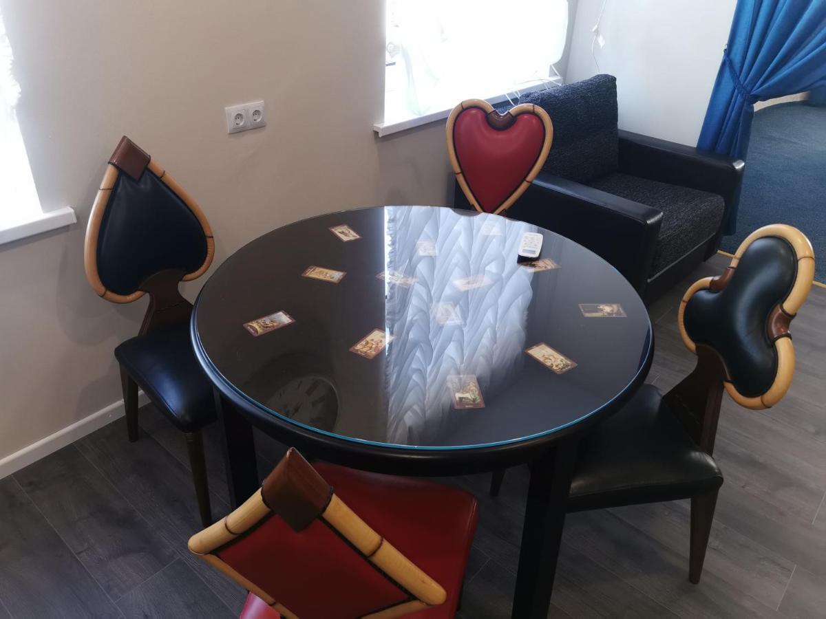 Central Hotel With Free Parking Riga Bagian luar foto