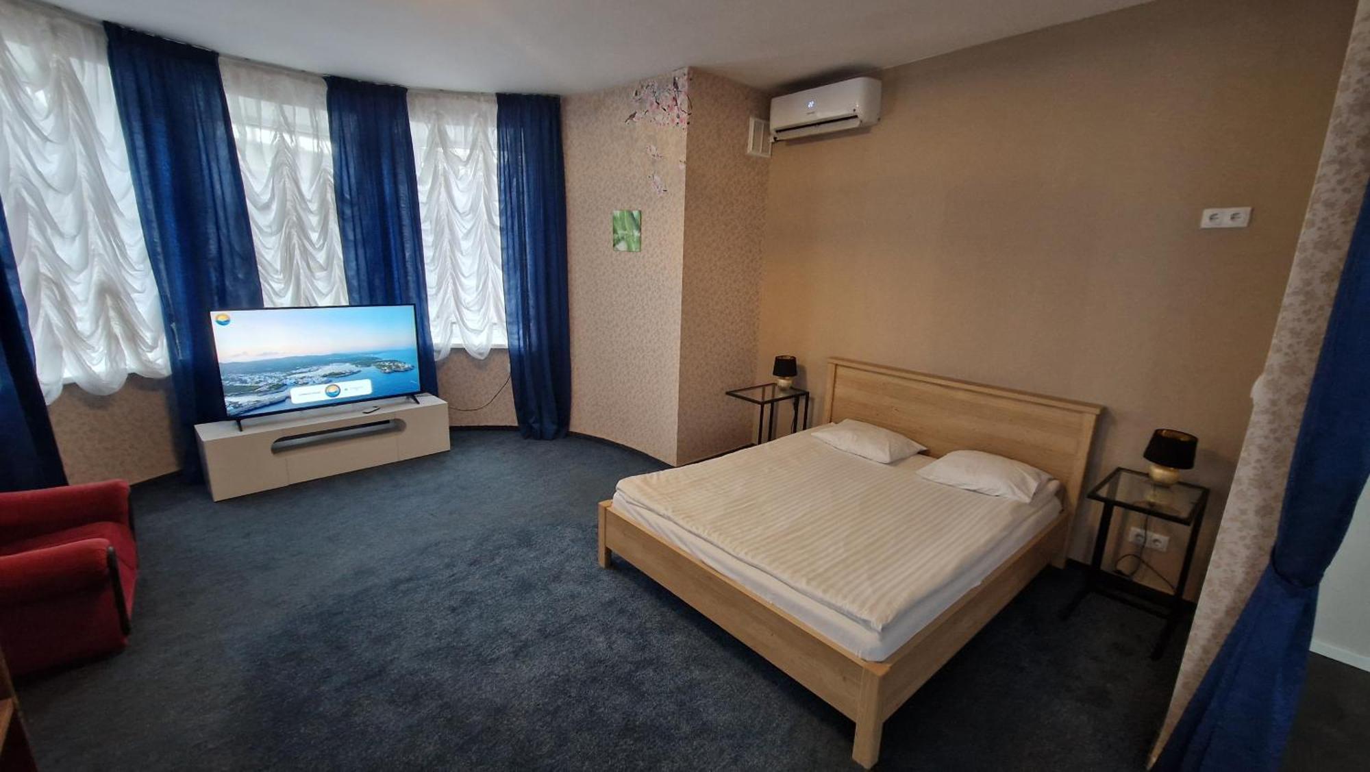 Central Hotel With Free Parking Riga Bagian luar foto